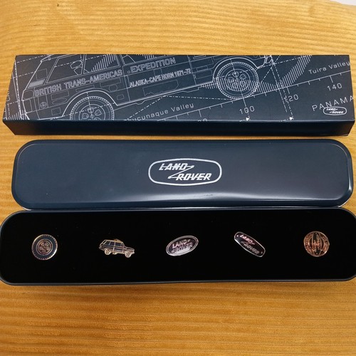 Landrover pin badge boxed - landrover,